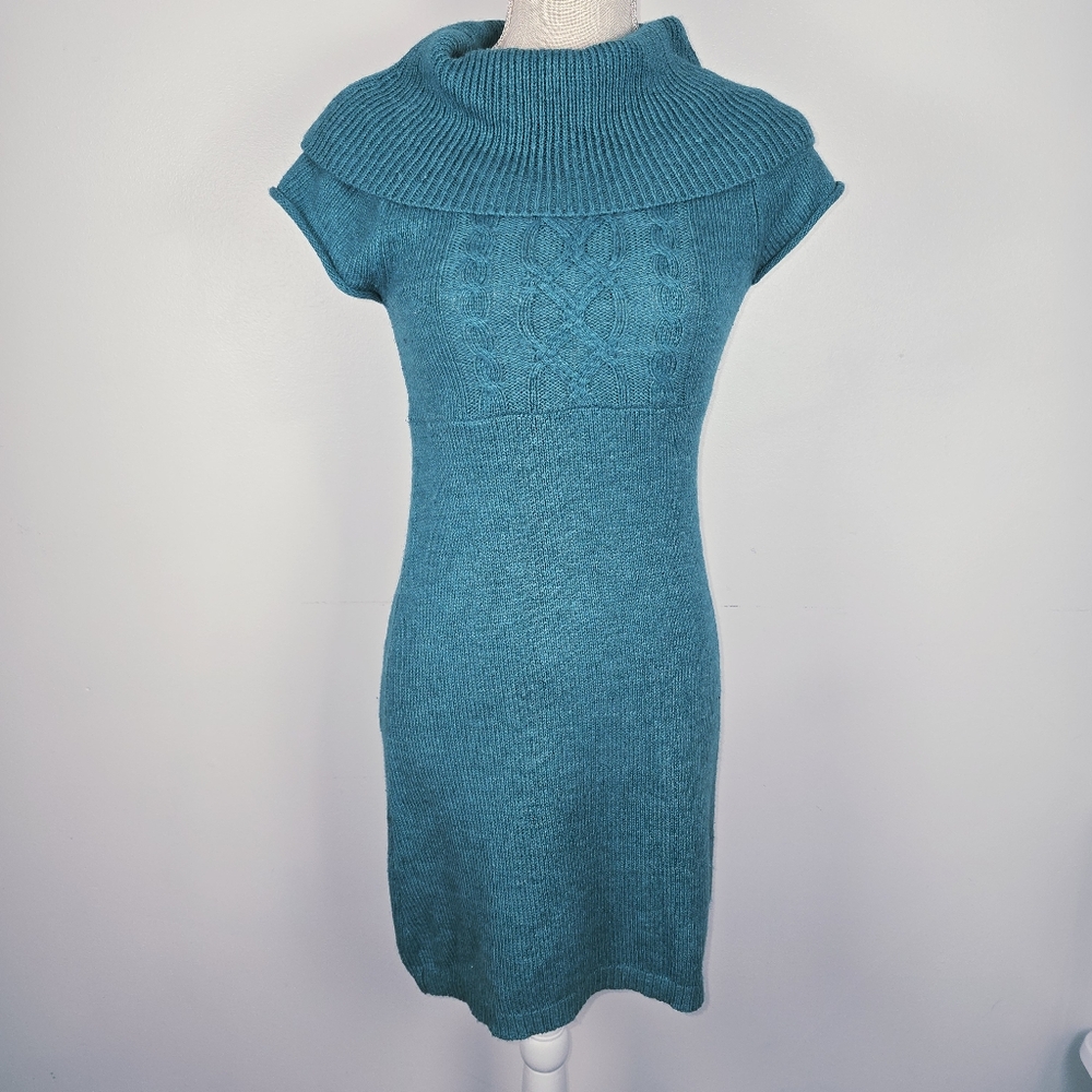 Mudd Green Sweater Dress 25% Wool Size Medium